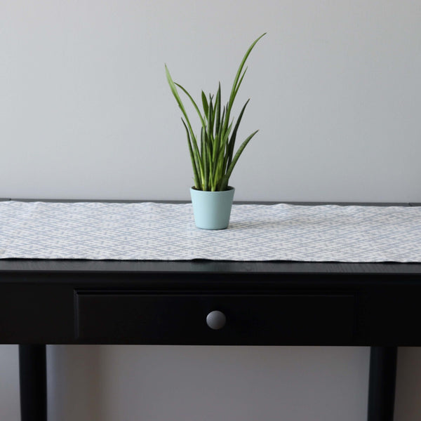 Setumaa bordløber 145×40 cm i hør og bomuld – Norvi