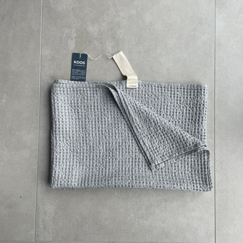 Stort hørhåndklæde grå vaffel, 70×140 cm – KOOSdisain – billede 3